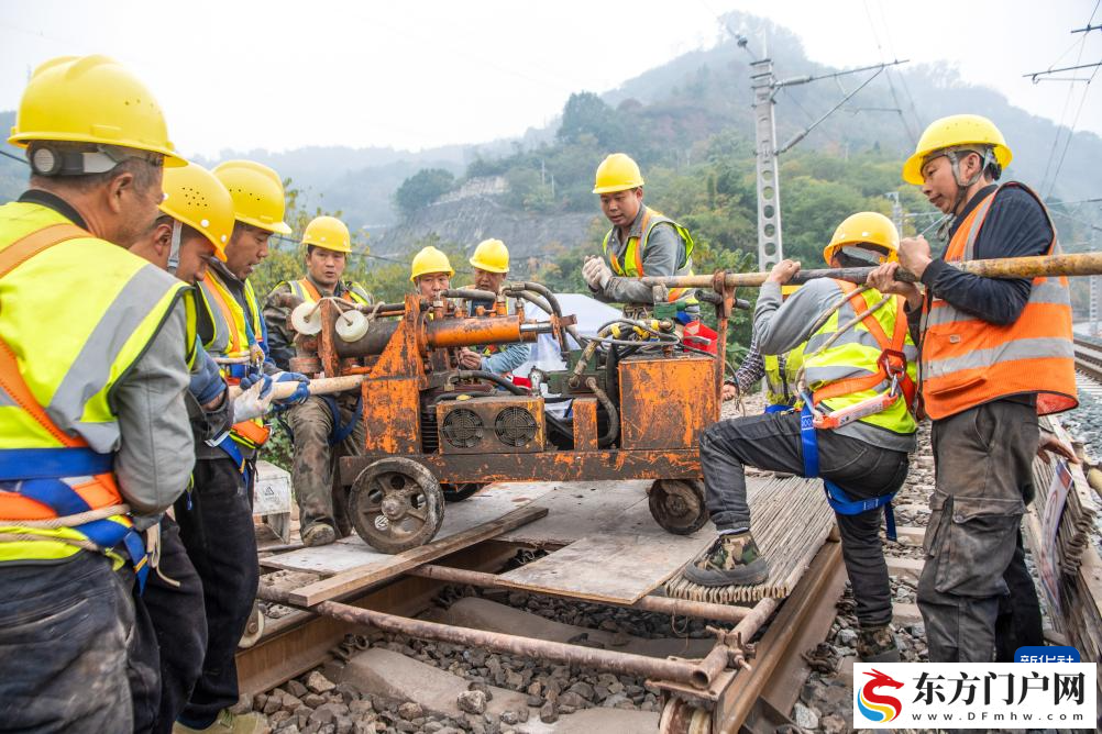成渝铁路扩能改造工程稳步推进(图3)