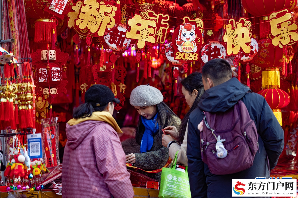 成都荷花池市场“红装”迎新春(图5)