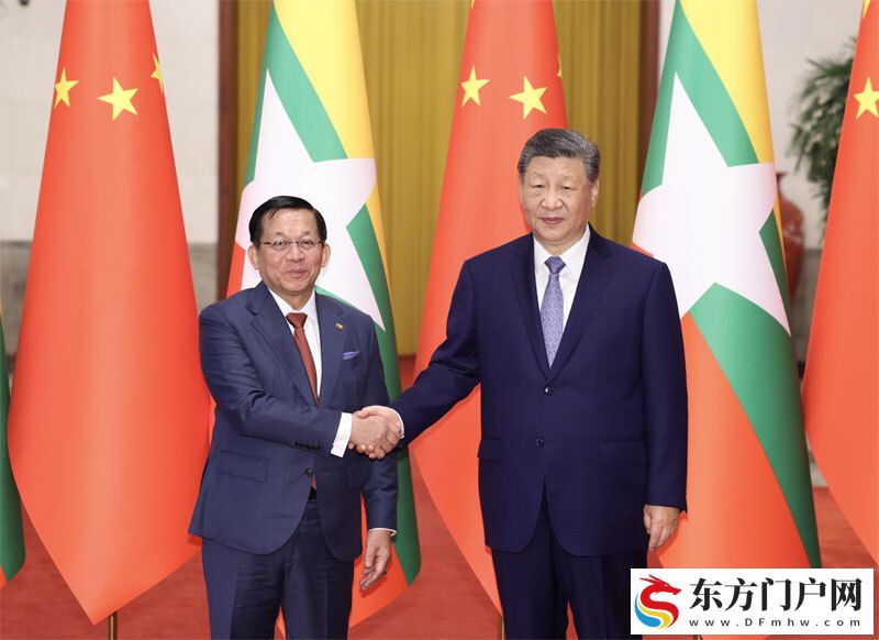 习近平同缅甸总统敏昂莱会谈(图1)
