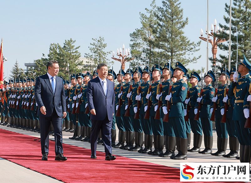 习近平同吉尔吉斯斯坦总统扎帕罗夫会谈(图2)