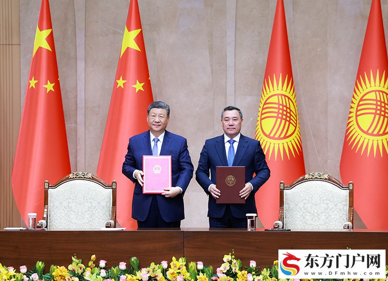 习近平同吉尔吉斯斯坦总统扎帕罗夫会谈(图5)